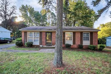 Main picture of 1240 Milan Rd