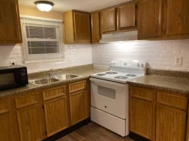 Main picture of 833 Lovell Rd