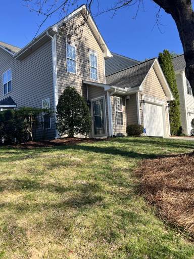 Main picture of 1239 Collegian Ter