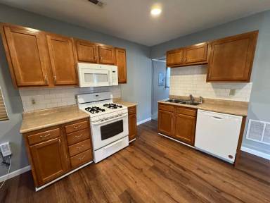 Main picture of 711 8th St
