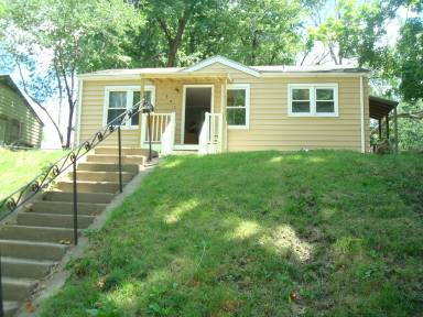 Main picture of 904 N 12th St