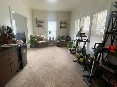 Main picture of 839 Davis St