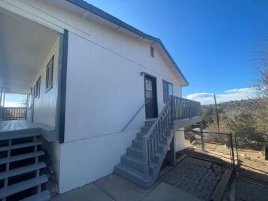 Main picture of 2090 Howard Pl