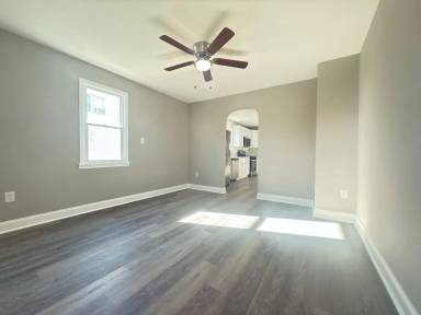 Main picture of 402 Audrey Ave