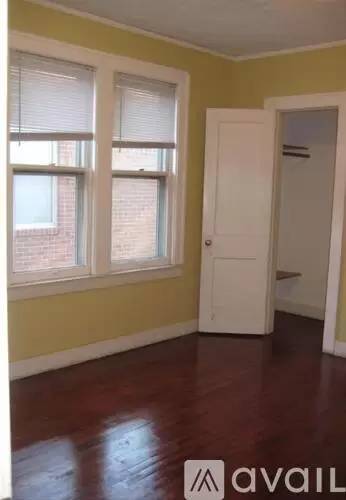 Main picture of 5309 Reuter St