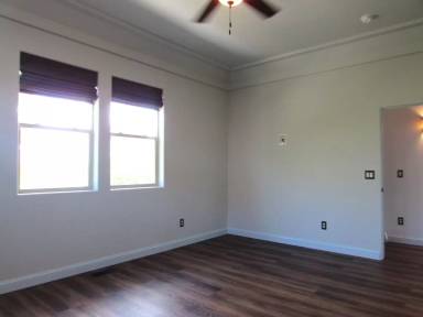 Main picture of 2096 Two Wood Dr