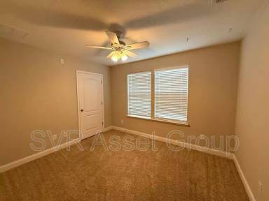 Main picture of 152 Creekmore Dr