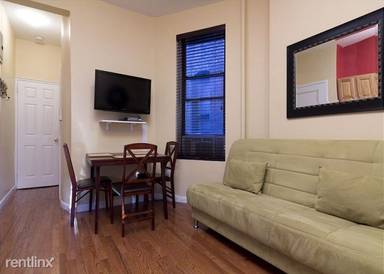 Main picture of 202 Thompson St