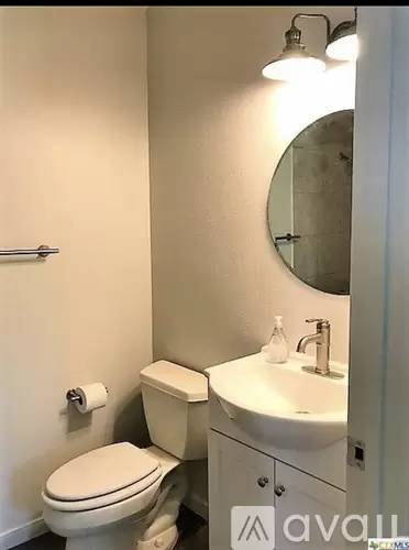 Main picture of 5139 Village Trail Dr