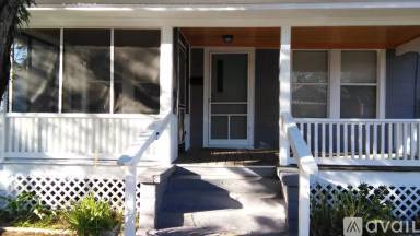Main picture of 120 De Haven St