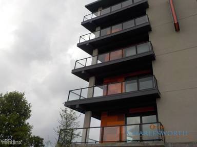Main picture of 725 Ralph McGill Blvd NE