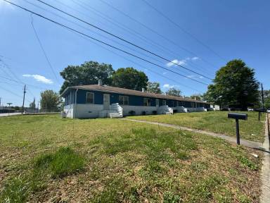 Main picture of 2101 Montclair Dr