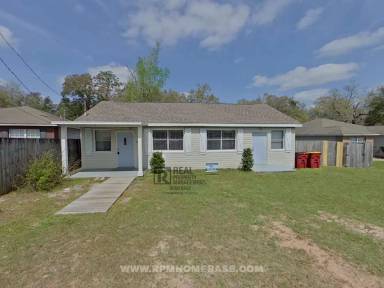 Main picture of 374 E Chestnut Ave