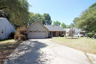 Main picture of 4496 Parkwood Ln W
