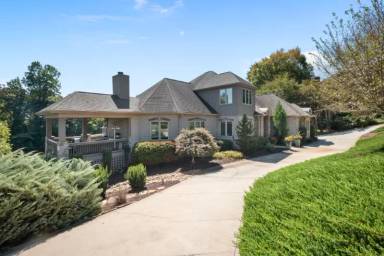 Main picture of 271 44th Avenue Cir NW