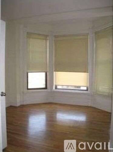 Main picture of 2304 N Milwaukee Ave