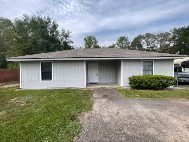 Main picture of 5845 Pine Hill Dr