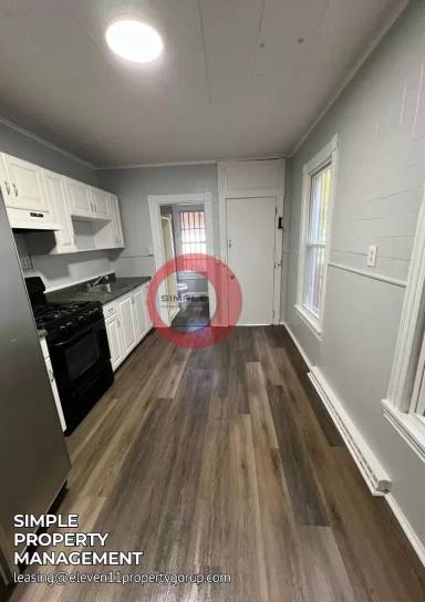 Main picture of 1239 Greenwich St