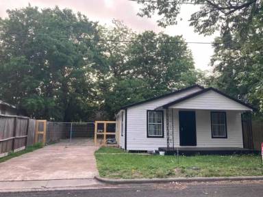 Main picture of 3510 Kimball St