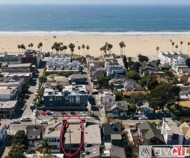 Main picture of 818 Pacific Ave