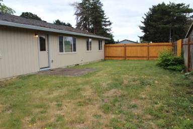 Main picture of 3695 SE Daren Dr