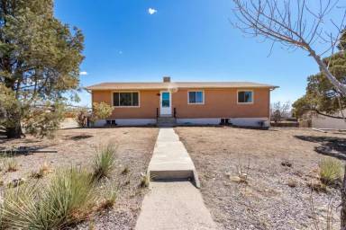 Main picture of 544 S Watermelon Dr