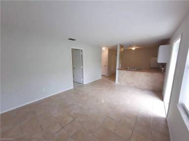 Main picture of 196 Charlotte Ave