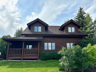 Main picture of 400 Henley Rd