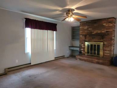 Main picture of 136 Holly Hill Dr