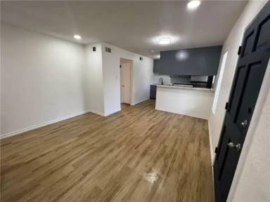 Main picture of 1125 E Huisache Ave