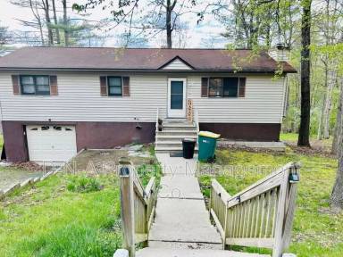 Main picture of 5081 Pine Ridge Rd N