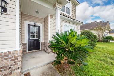 Main picture of 108 Summer View Rd