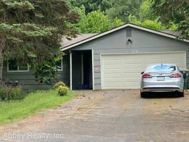 Main picture of 4903 33rd Ct SE