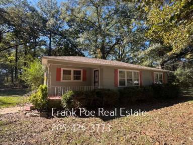 Main picture of 124 McCalla Rd