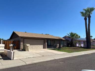 Main picture of 5540 W John Cabot Rd