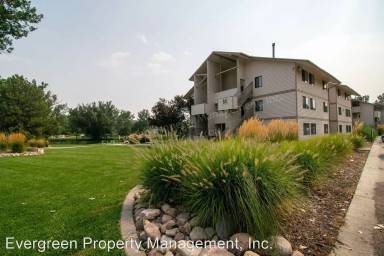 Main picture of Heatheridge Lake Condominiums