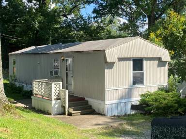 Main picture of 44 Pebblehill Park