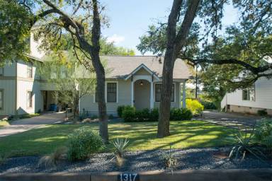 Main picture of 1317 Bonham Ter