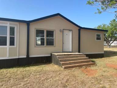 Main picture of 106 Pueblo Ave