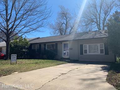 Main picture of 1106 W Apache St
