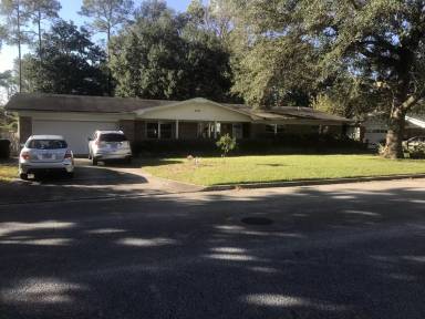 Main picture of 2225 NW 19th Ln