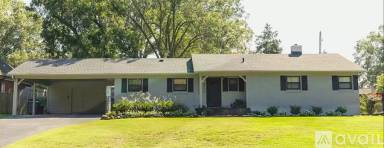 Main picture of 4955 Warwick Ave