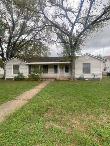 Main picture of 1023 La Clede St