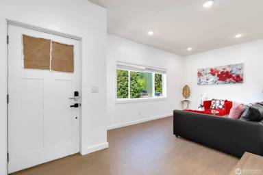 Main picture of 13422 6th Ave S