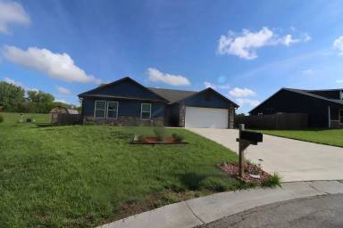 Main picture of 214 Bergsten Ct
