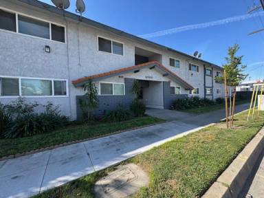 Main picture of 2890 E Artesia Blvd