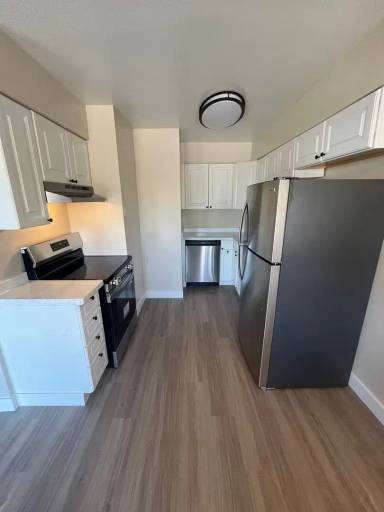 Main picture of 156 Pond Pl