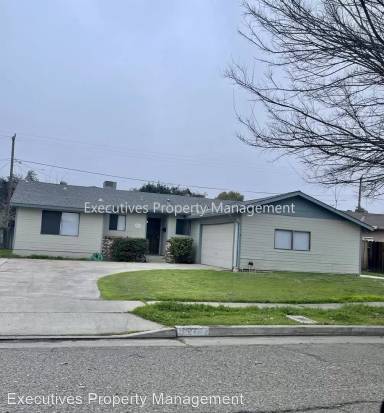 Main picture of 1271 Spruce Ave