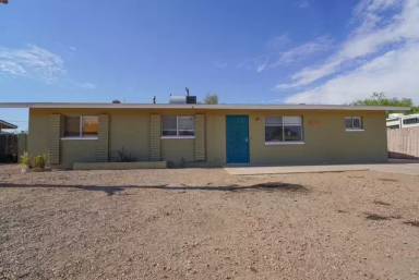 Main picture of 2461 W Gregory St