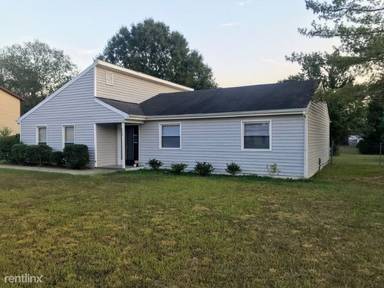 Main picture of 630 Red Carriage Ave